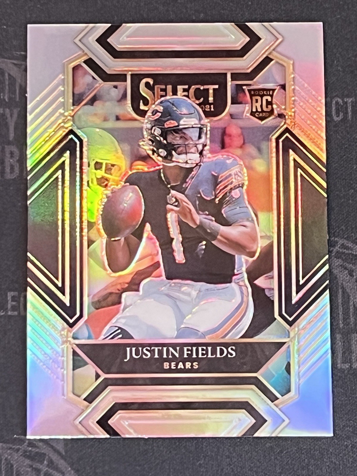 Justin Fields 2021 Panini Select Silver Prizm RC Club Level #250