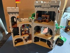 ///gkrページ/// LEGO 10305 Lion Knights' Castle Set Parts List