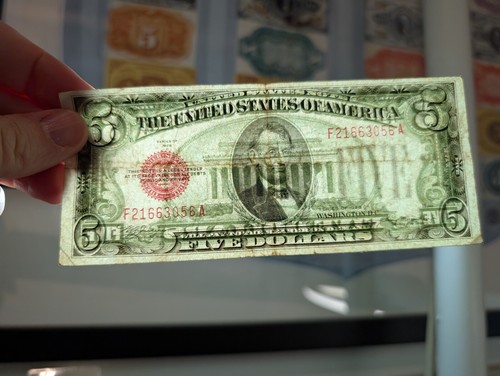 Lot of 3 x $5 Red Seal United State Notes - Picture 9 of 10