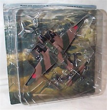 Mitsubishi G4M1 Type 1 Japan 1:144 Scale Model with stand new