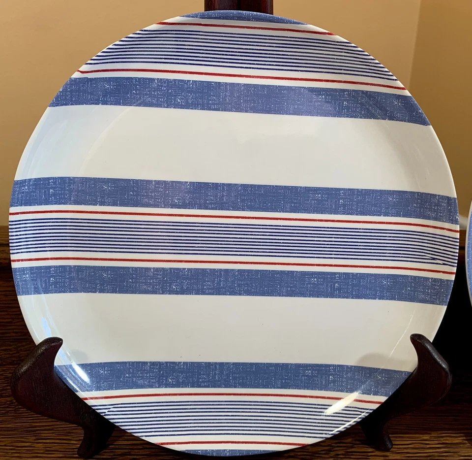 4 件套 Sur La 桌 8.3 英寸红色白色蓝色条纹三聚氰胺盘子:爱国 — 第 3/4 张图片