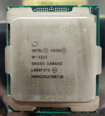 Intel Xeon W-2223 SRGSX 3,6 Ghz, Sockel 2066 CPU Prozessor