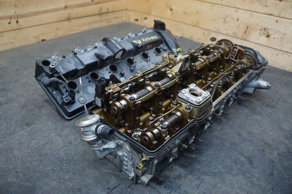 Right Cylinder Head Assembly 11121556130 6.75L Rolls Royce Phantom 03-17 *NOTE Foto 4 de 4