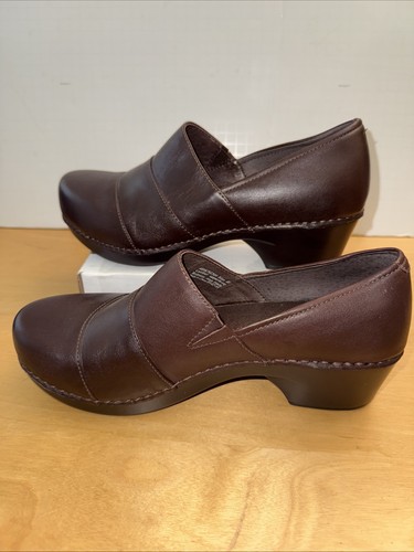 Dansko Women’s Tenley Brown Leather Slip On Comfort Clogs Size 40 - Picture 3 of 12