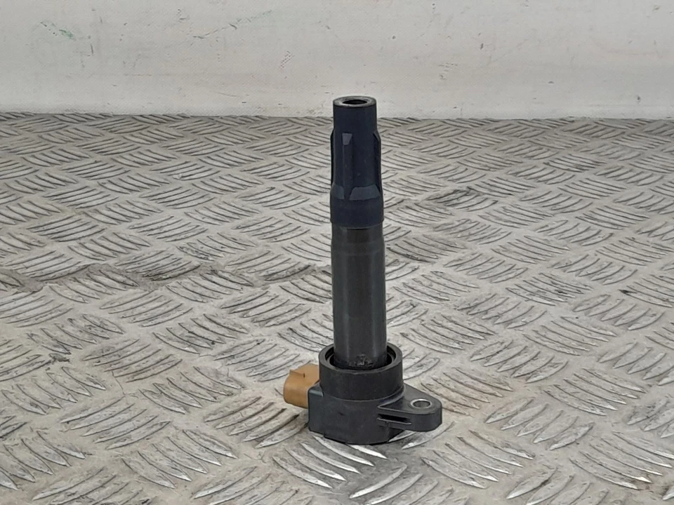 SUZUKI SWIFT Mk3 2009-2017 Ignition Coil Pack  - Image 4 of 4