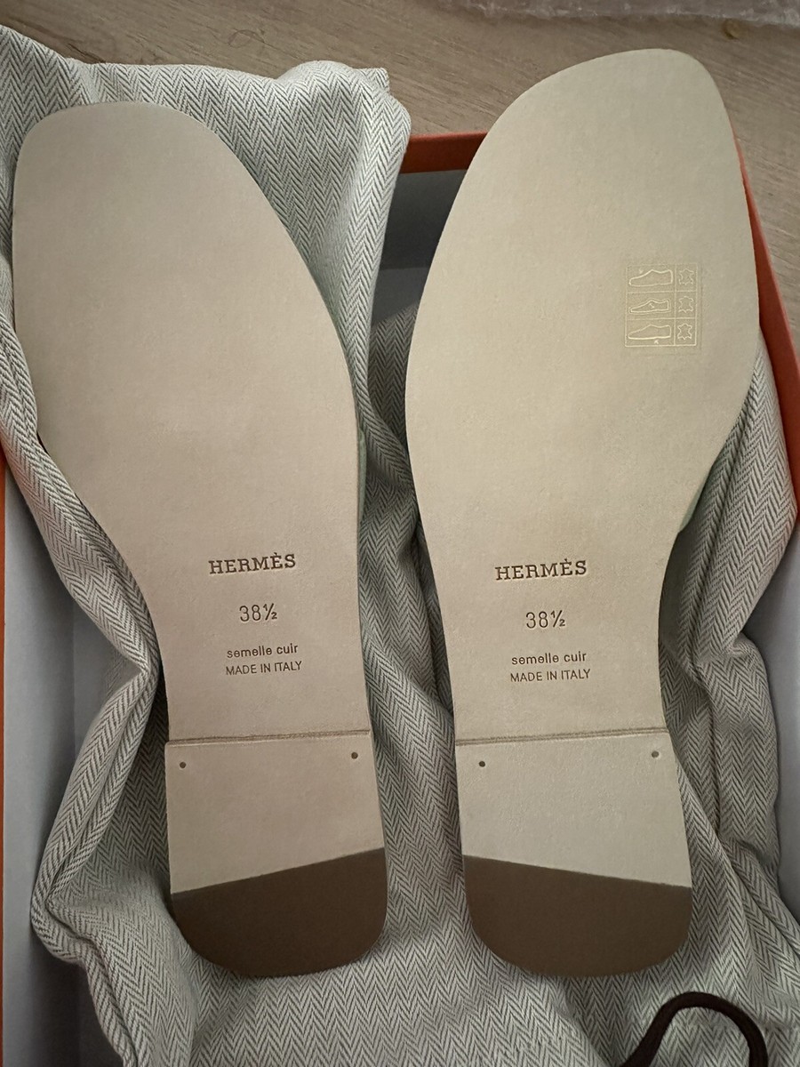 Size 38.5EU NEW Hermes Vert Jade Epsom Calfskin Oran Sandals Size 38.5EU NEW Hermes Vert Jade Epsom Calfskin Oran Sandals