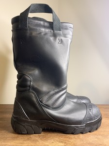 globe structural firefighting boots
