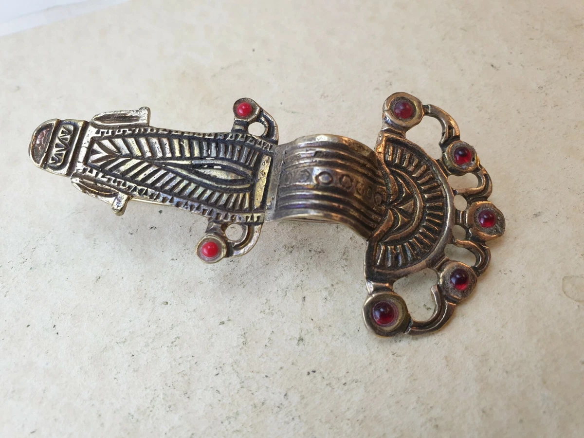 Fibula brooch sale