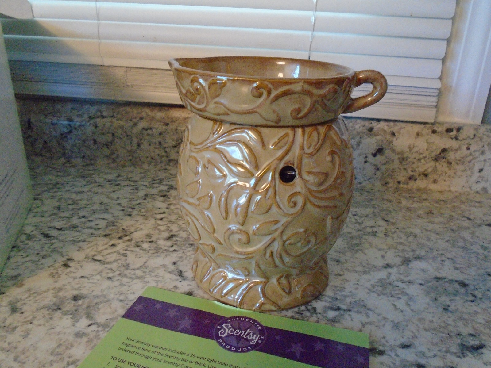 New SCENTSY Malta Full Size Wax Warmer eBay