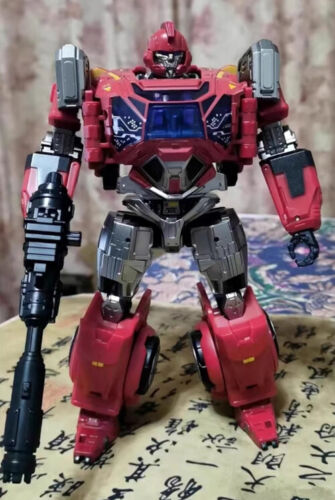 New Deformabl Robot Ironhide Autobot SW-02 Leader Action Figure 8" Toys No Box - Picture 3 of 9