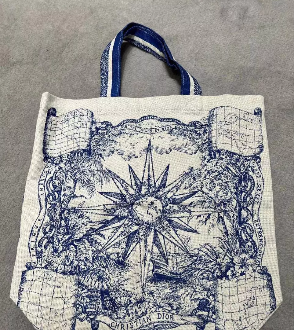 Sac fourre tout Christian Dior Séville Croisière 2023 livre toile cadeau VIP 15707