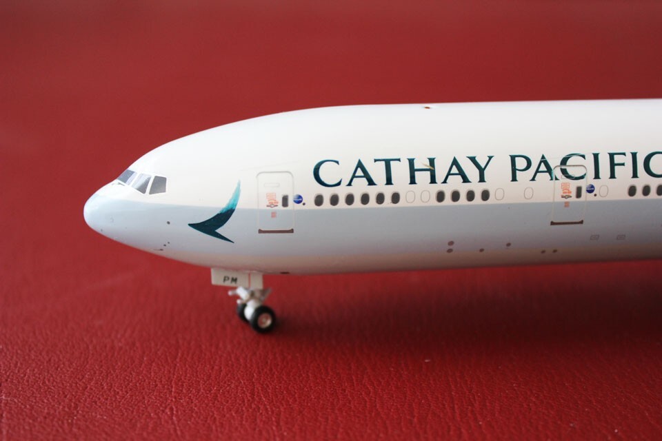 inflight 1/200 CATHAY PACIFIC　B777-300ER s-l1200.jpg