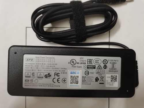 For Eluktronics W650RZ1 Laptop Genuine APD 19V 4.74A DA-90J19 90W AC Adapter