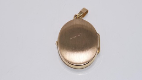 Beautiful Pre-Loved 9carat 9k Yellow & White Gold Oval Hinged Floral Locket 2gms - Picture 2 of 6