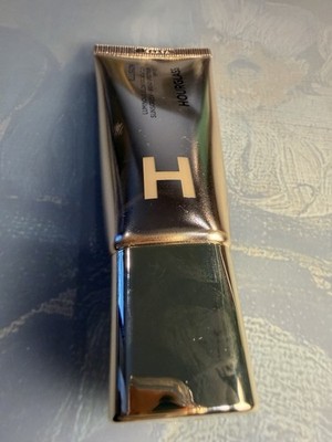 Hourglass Illusion Luminous Glow Foundation SPF 30 color 7.5