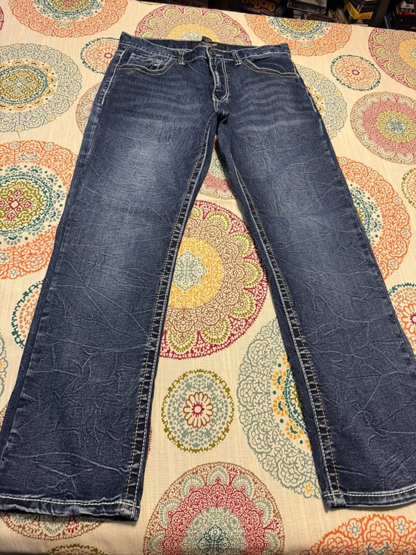mens 32-30 true luck jeans 