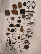 Marx Best of the West Accessory Lot 59 Pieces Guns Hats Headresses Saddle Bag