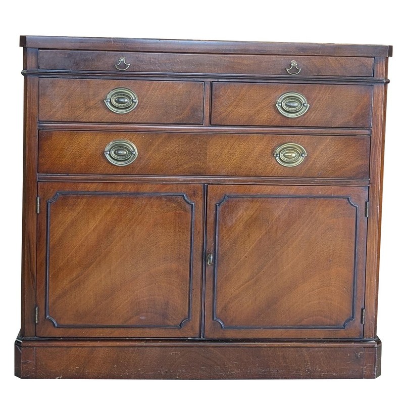 Vintage Drexel Server/Bar Cabinet, Travis Court Collection, 33.5″H, PA6765CD