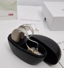 Clear Nature Simple Hearing Aid Left Right Adult Hearing Loss Charging Case