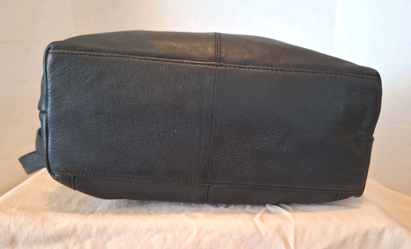 Great American Leather Works Black Shoulder Bag Crossbody Multi Zipper Pocket