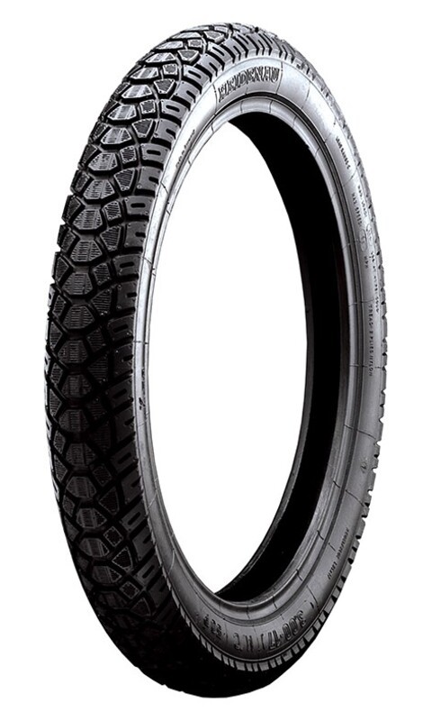 Pneu Heidenau K58 Snowtex contre les glissades en scooter en hiver
