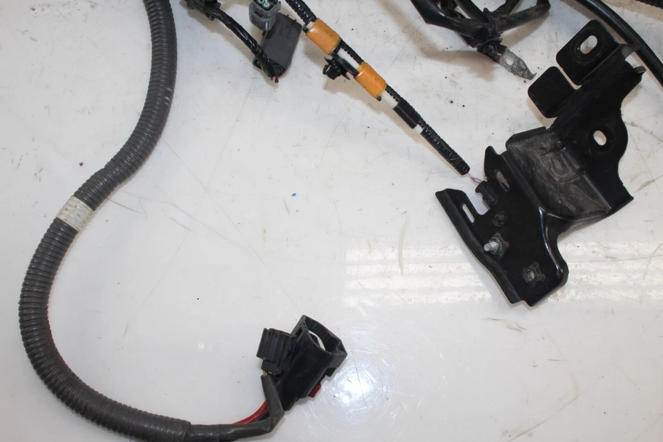 Fiat 124 Spider 2017 arnés de cableado de bahía de motor automático NC4D-67-010C fabricante original Foto 2 de 4