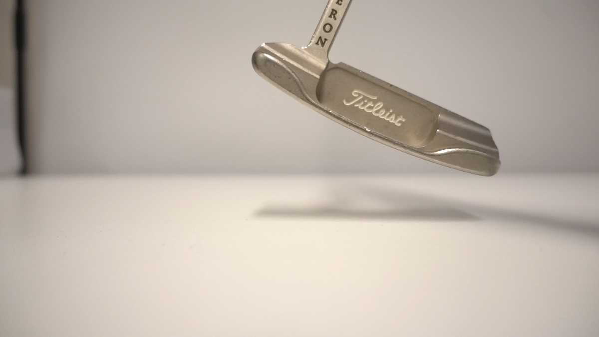 クラブ SCOTTY CAMERON NEWPORT PRO PLATINUM 33.5 SCOTTY CAMERON PRO PLATINUM NEWPORT MID SLANT PUTTER 33.5