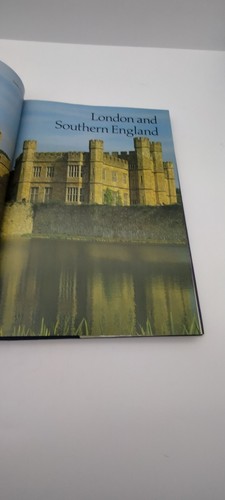 Country Life Book of Castles and Houses in Britain by Peter Furtado - Picture 12 of 24