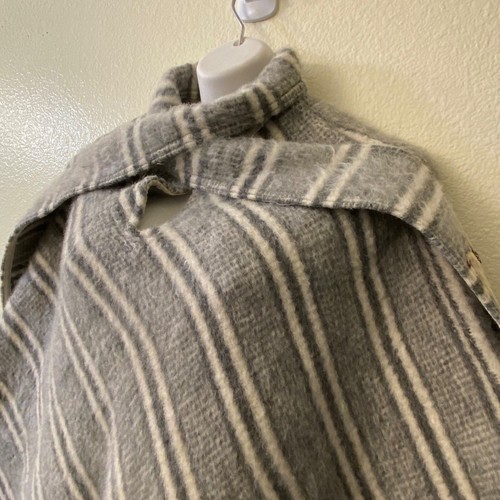 Vintage Alpaca Poncho Handmade Fringe Attached Scarf Embroidered Striped READ - Picture 16 of 24