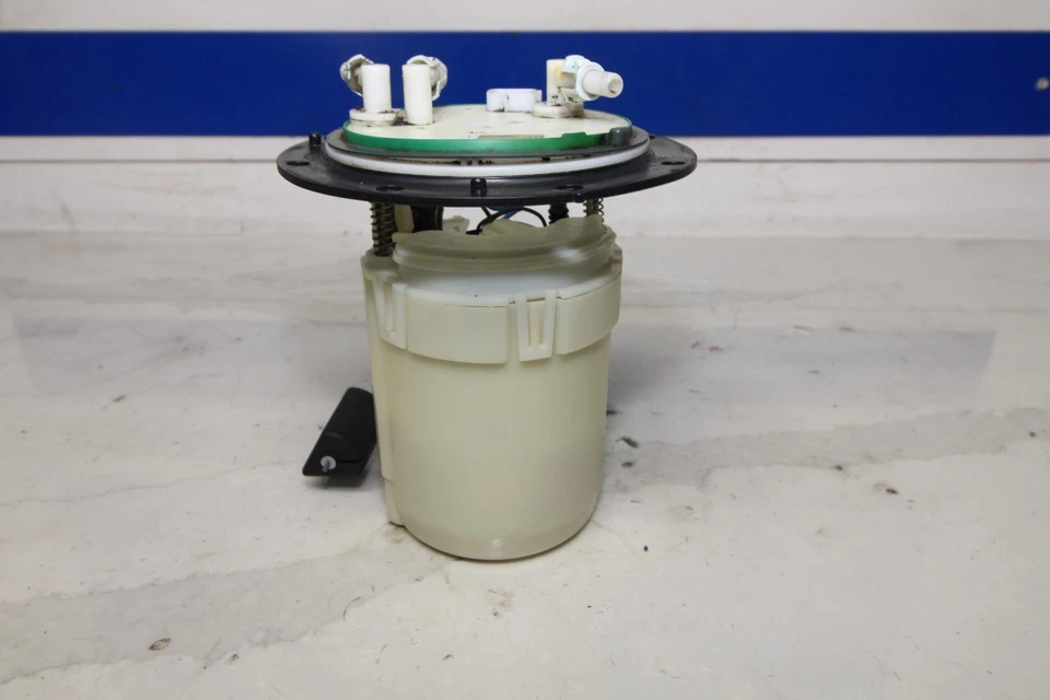 Subaru WRX STI 2015-2021 OEM bomba de combustible suspensión conjunto completo 42021VA000 Foto 4 de 4