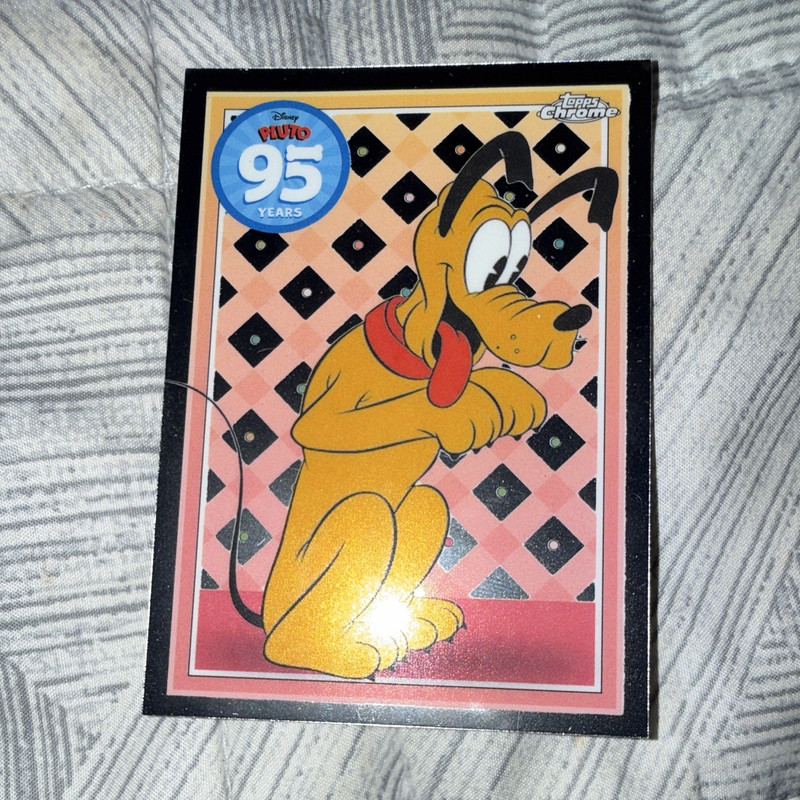 Topps 2025 Topps Chrome Disney Pluto 95 Years Insert Non-Sport Card PL-9 English