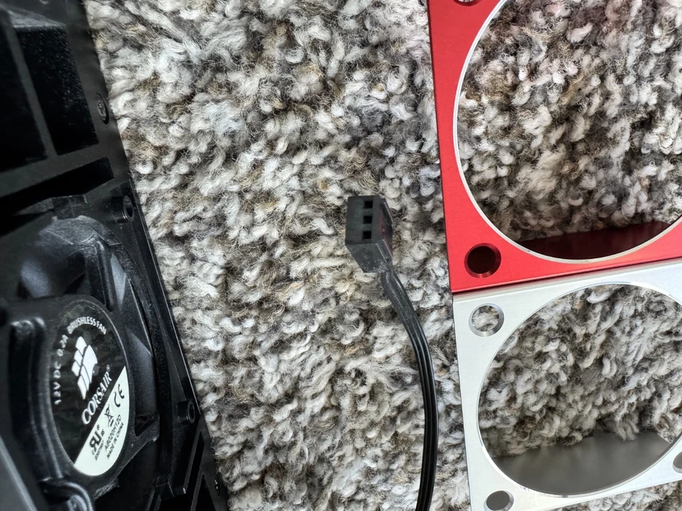 Corsair Vengeance Airflow RAM Memory Cooler Fan Red Blue Silver 3 Pin FREESHIP! - Image 4 of 4