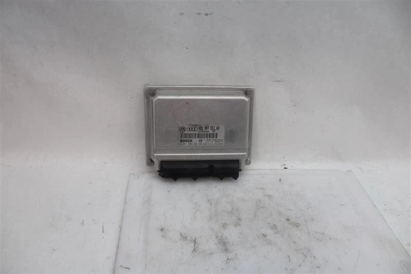 ORDENADOR ECU ECM AUDI A4 A6 PASSAT 1997 98 99 00 01 02 4D0907551AH 1171359 Foto 2 de 4