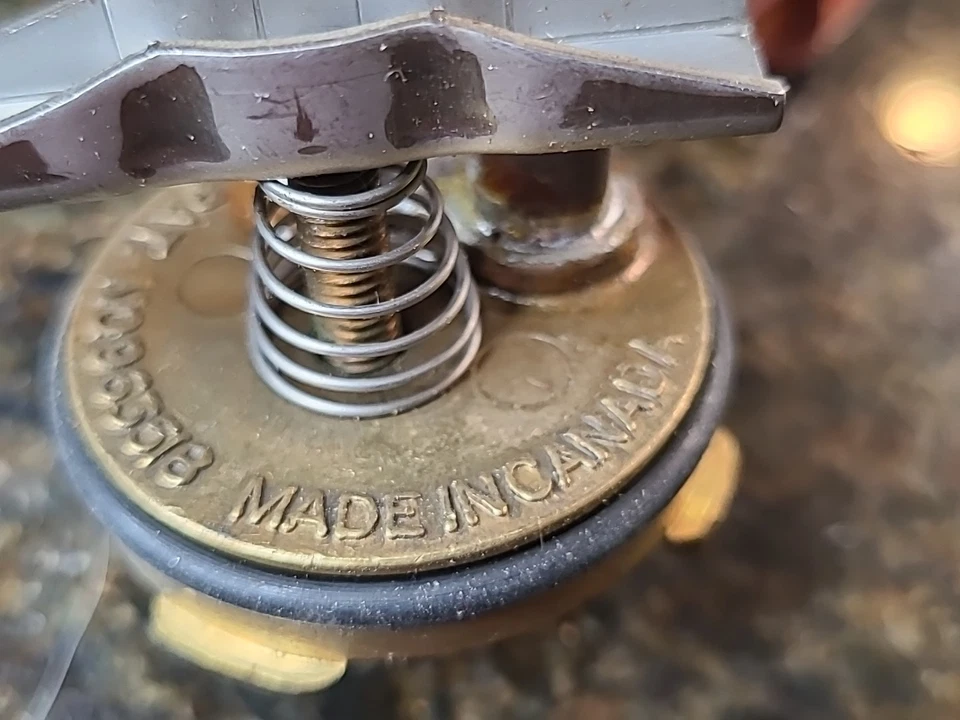 发动机缸体加热器适用于国际收割机 V8 6.9 柴油 1983 年以上 #LR20976 — 第 2/4 张图片