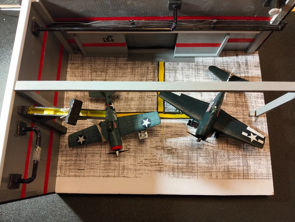 diorama 1/72 Hangar aerei militari 35x25x17 possibilità di personalizzazione. - Immagine 2 di 4