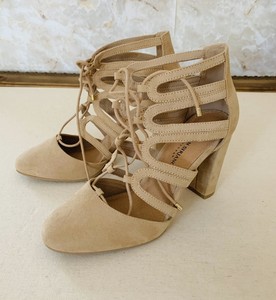 beige heels payless