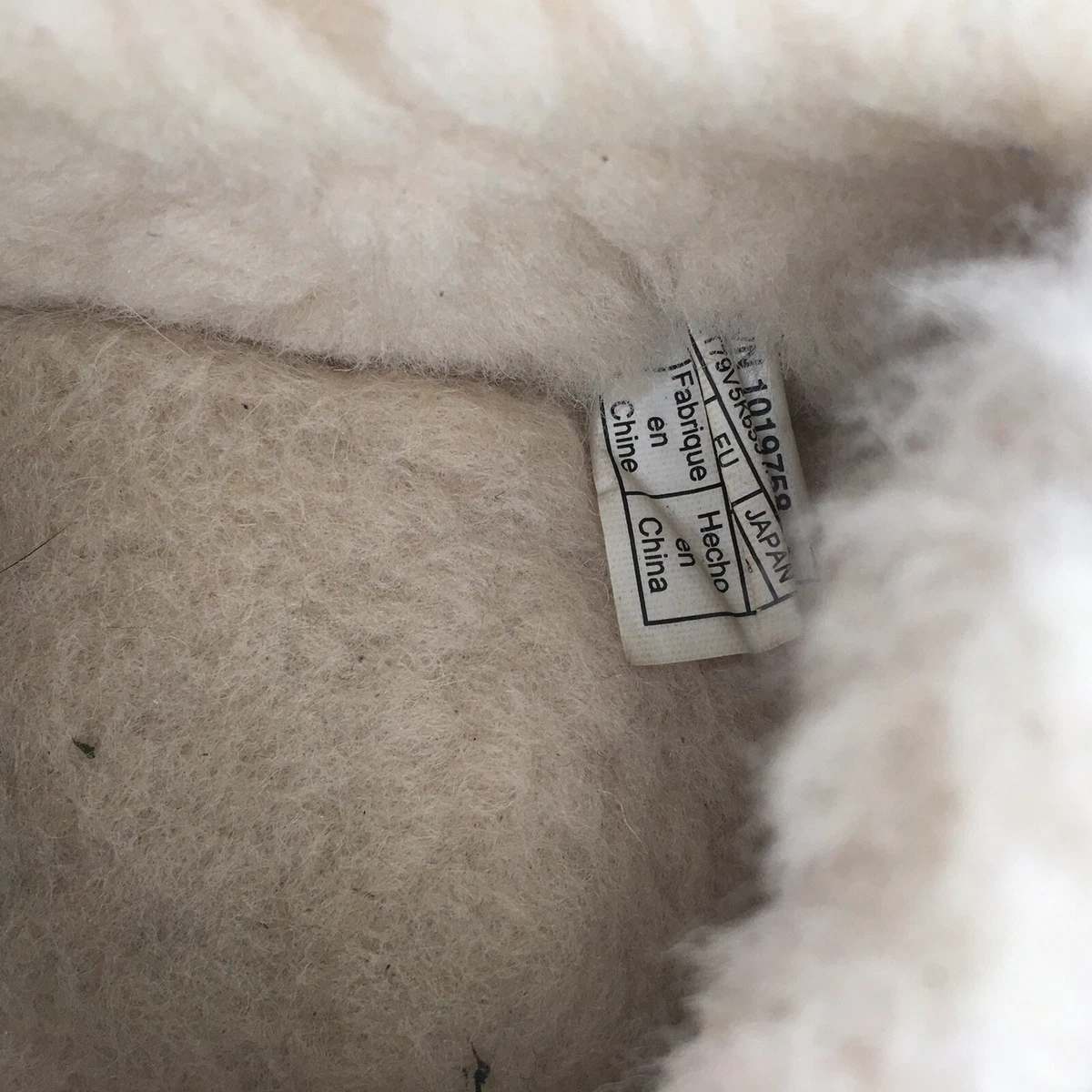Ugg ansley fur bow hotsell slippers