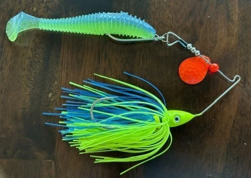 Sims Tackle 1/2 oz Spinnerbait/Swimbait Predator Powder azul com lâmina vermelha flor - Imagem 2 de 4