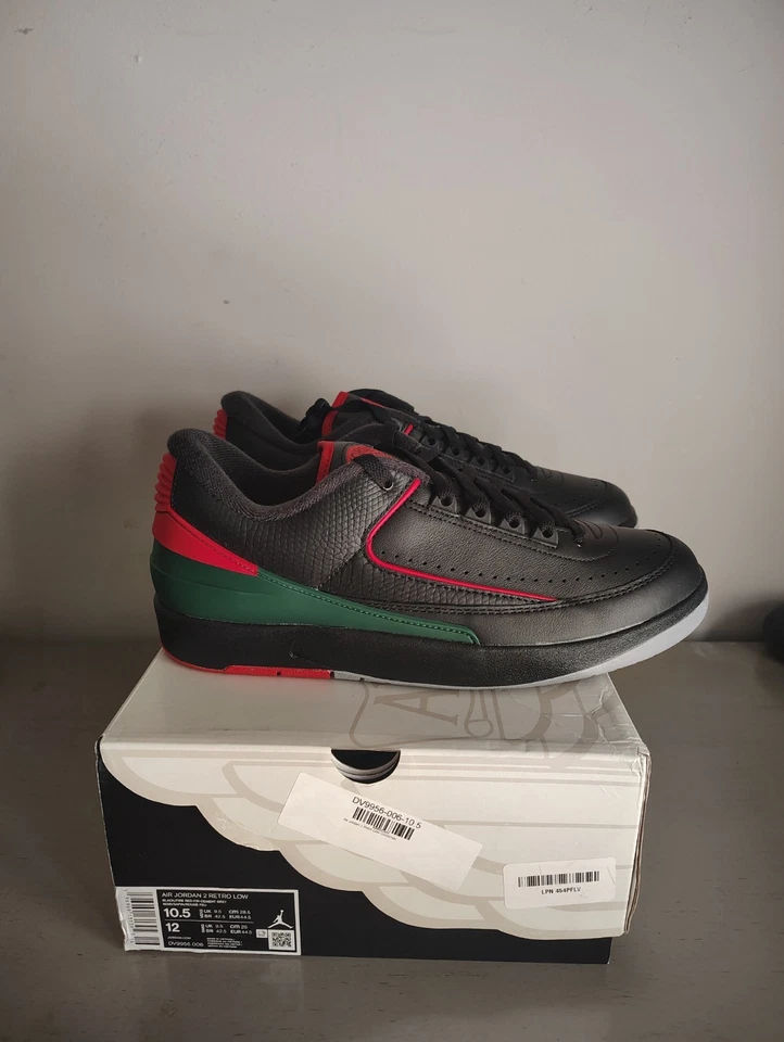 Talla 10.5 - Air Jordan 2 Retro Bajo Navidad Rojo Negro Verde | DV9956-006 Nuevo Foto 3 de 4