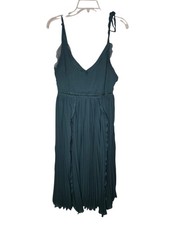 Lulus Never a Dull Moment Emerald Green Tie Strap Pleated Midi Dress Med Fairy