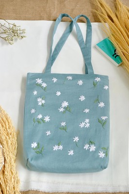 Handmade Tote Bag with ''Daisy'' Embroidery Light Blue