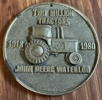 Vintage 1980 JOHN DEERE TWO MILLION TRACTORS WATERLOO IA MEDALLION