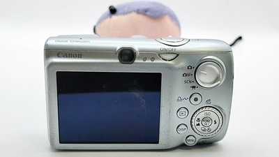 Canon IXY Digital 820 IS Silver 10.3 MP 5x Compact Digital Camera