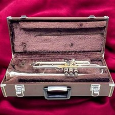 Yamaha YTR-800GS Trumpet Silver Finish with Case, Bb, ML Bore, 2007 Model