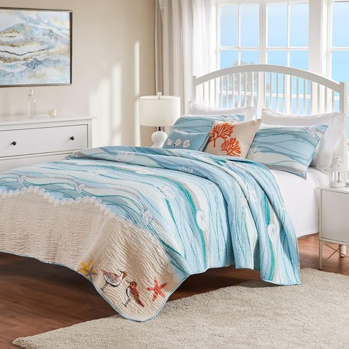Turquoise Maui Coastal Quilt Set with Shams and Decorative Pillows - Full/Queen - Picture 7 of 9