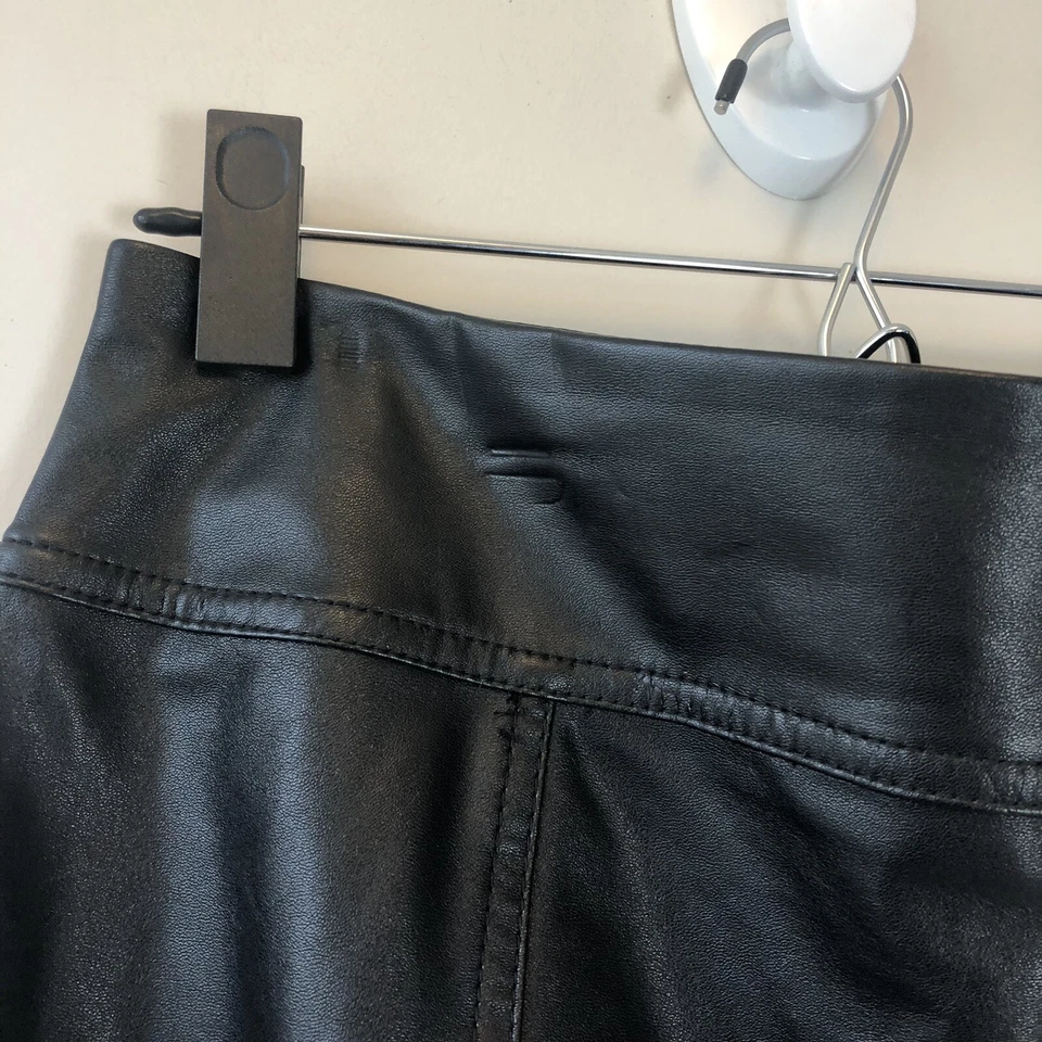 Falda Dana Buchman negra de imitación de cuero línea A para mujer talla 6 Foto 4 de 4