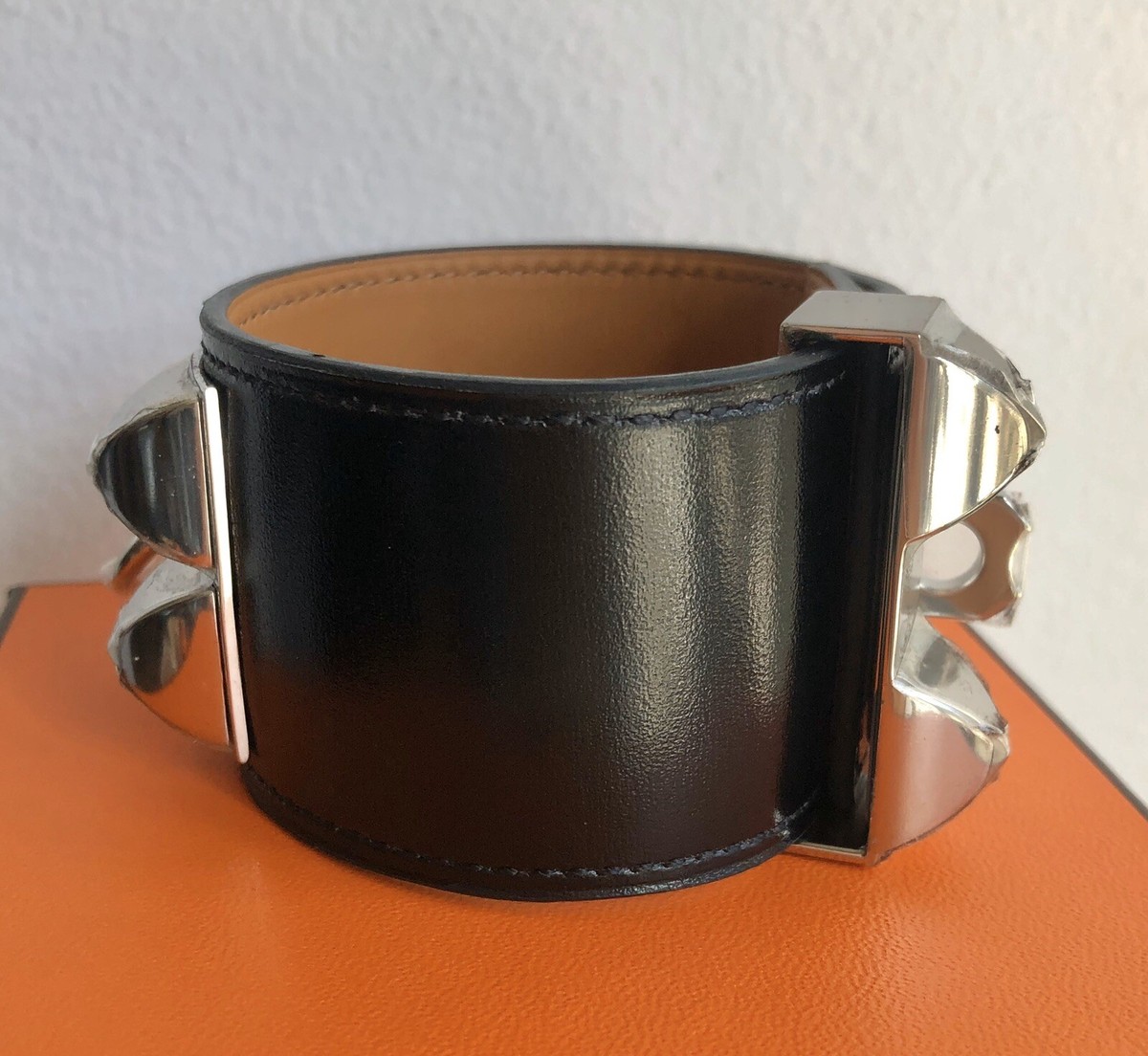 HERMES★【世界中で大人気】選べる金具collier de chienブラック Hermes Black Box Leather Collier De Chien Bracelet - Size T2