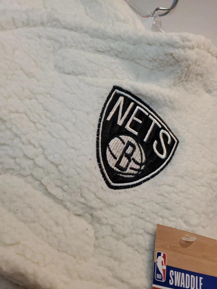 Cobertor de bebê Brooklyn Nets NBA Sherpa Swaddle • Nova York - Imagem 2 de 3