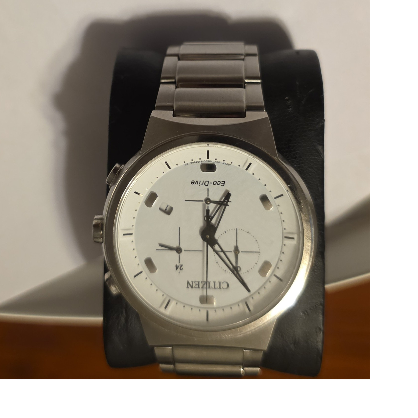 Citizen Eco-Drive Solar Chronograph Men's Watch White Dial Stainless Bracelet