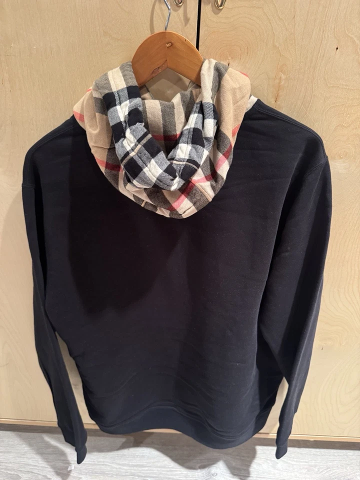 Sudadera con Capucha Burberry London Para Hombre Talla Grande Algodón Negro (Usada 1x) Excelente Estado Foto 3 de 4